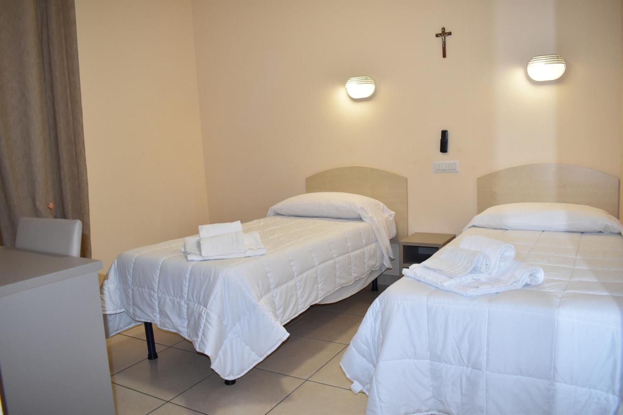 Pensione Piemonte Loreto Buitenkant foto